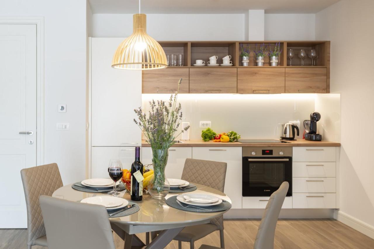 Lustica Apartments Central Tivat Zewnętrze zdjęcie
