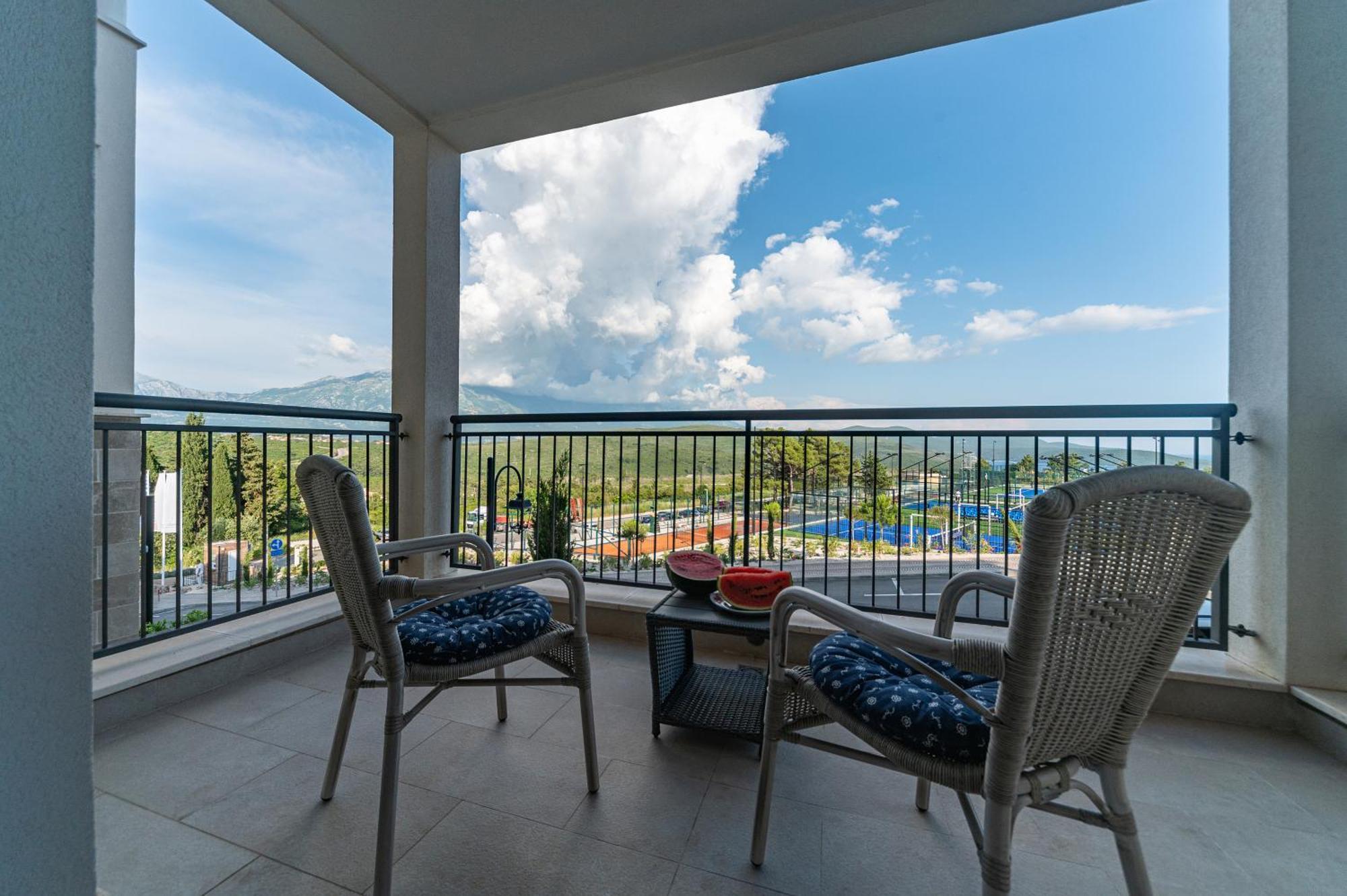 Lustica Apartments Central Tivat Zewnętrze zdjęcie