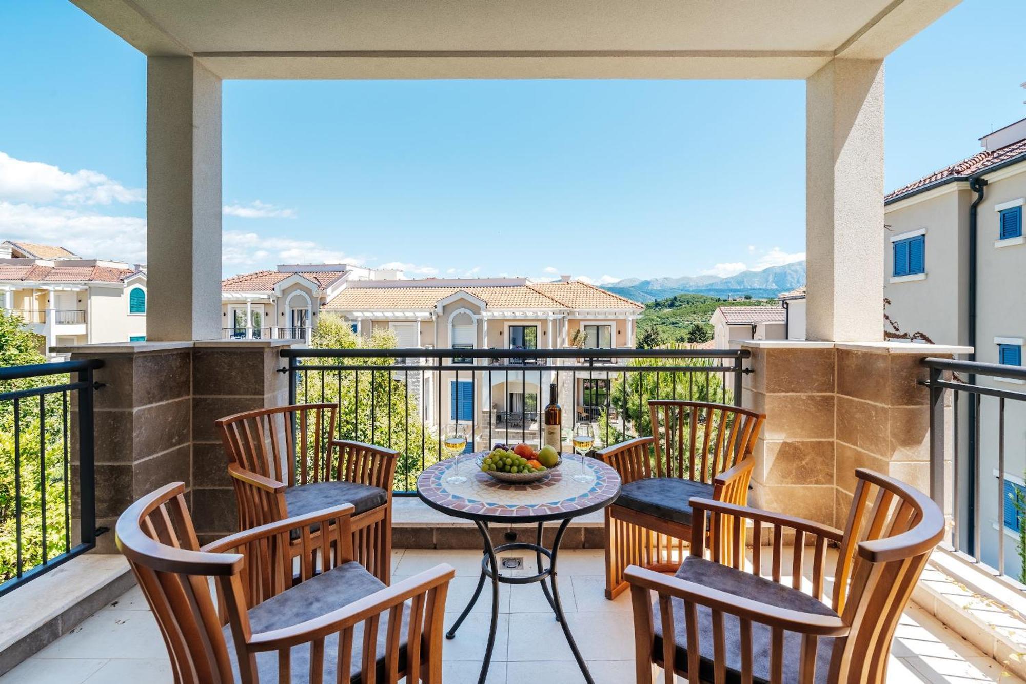 Lustica Apartments Central Tivat Zewnętrze zdjęcie