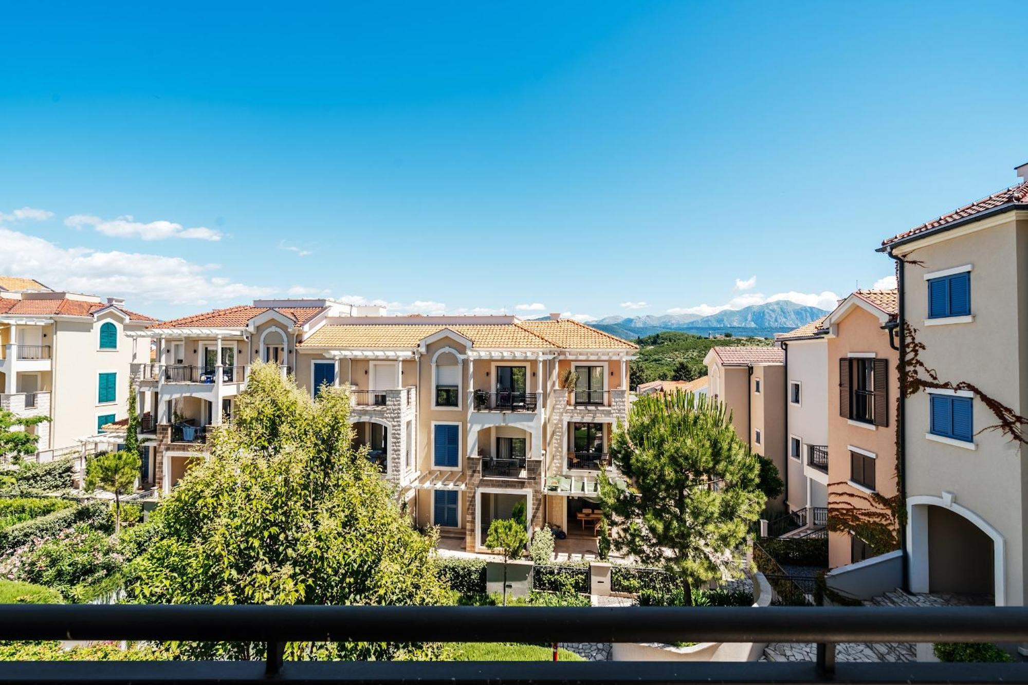 Lustica Apartments Central Tivat Zewnętrze zdjęcie