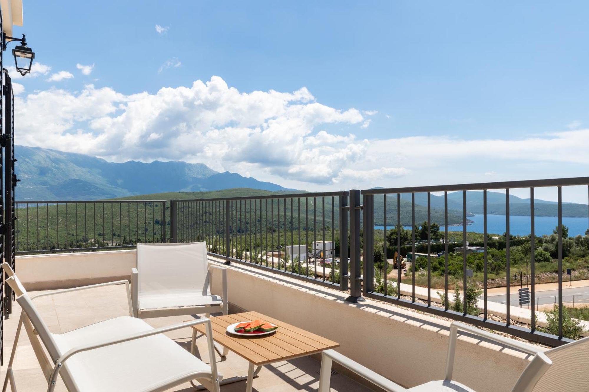 Lustica Apartments Central Tivat Zewnętrze zdjęcie