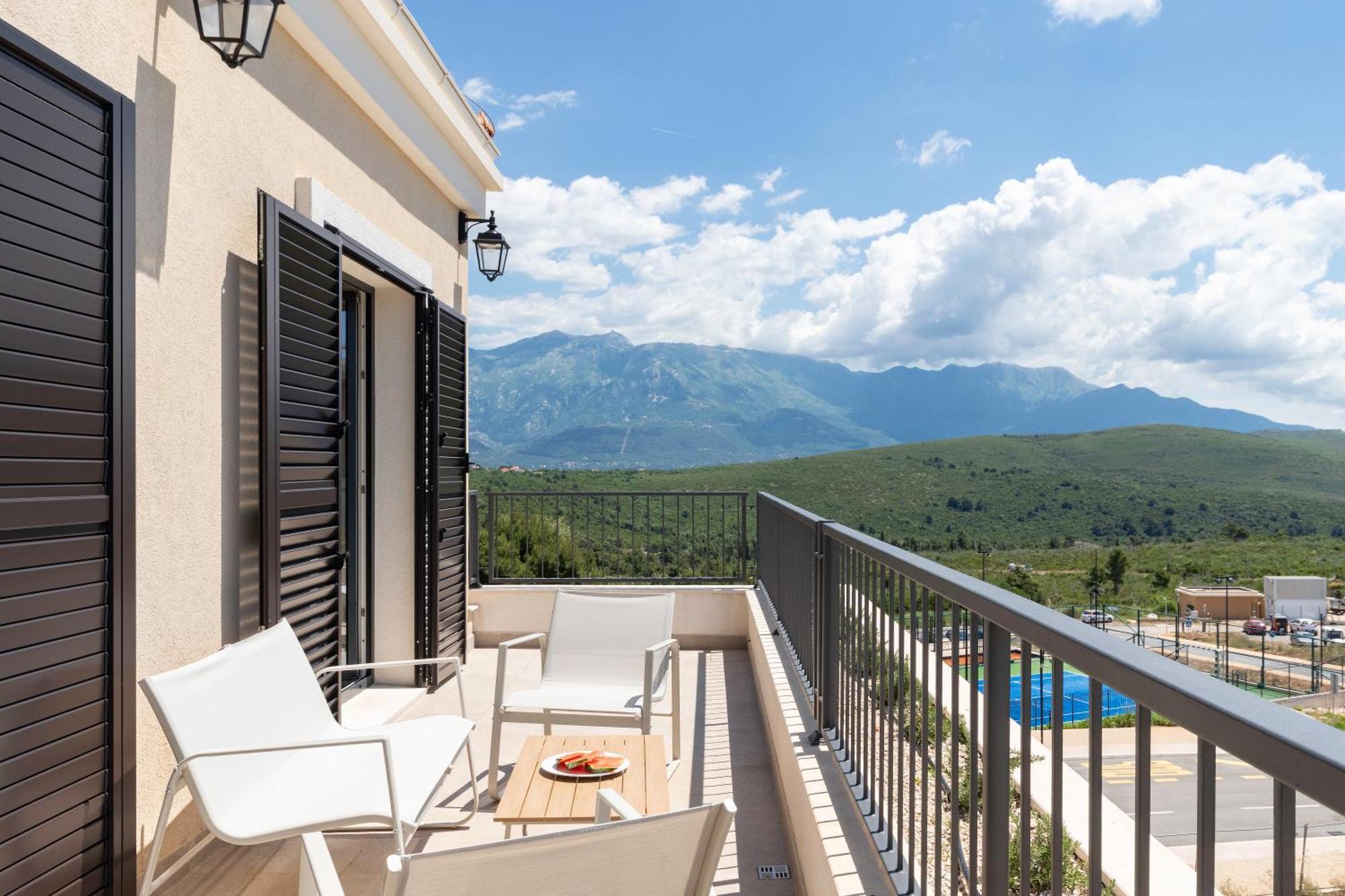 Lustica Apartments Central Tivat Zewnętrze zdjęcie
